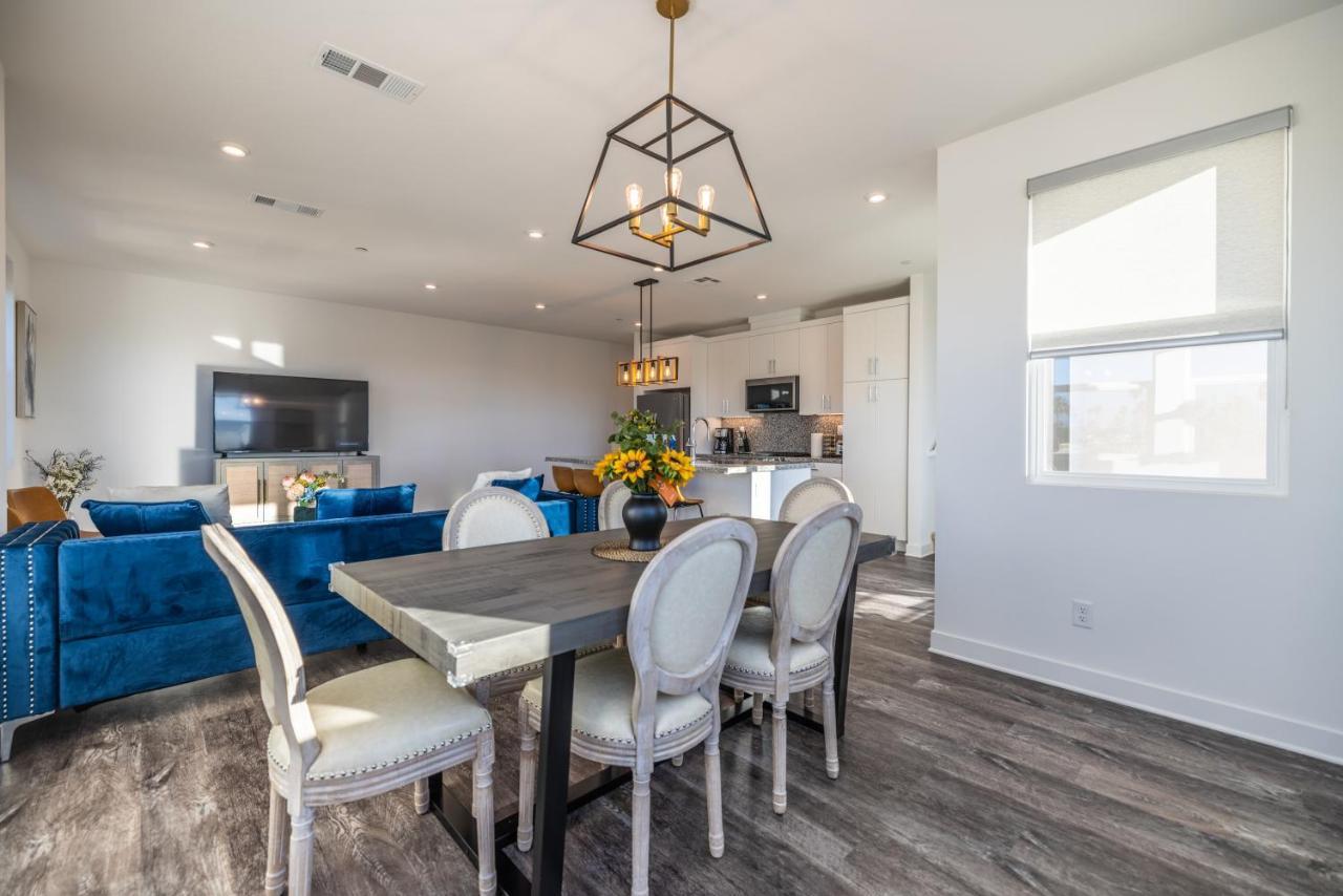 أنهايم Disney Firework View 3 Bedrooms Townhouse Kitchen Fast Wifi المظهر الخارجي الصورة