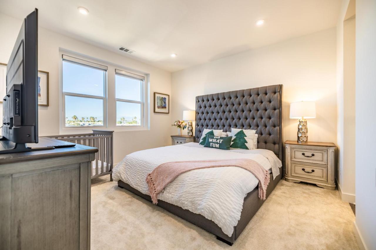 أنهايم Disney Firework View 3 Bedrooms Townhouse Kitchen Fast Wifi المظهر الخارجي الصورة